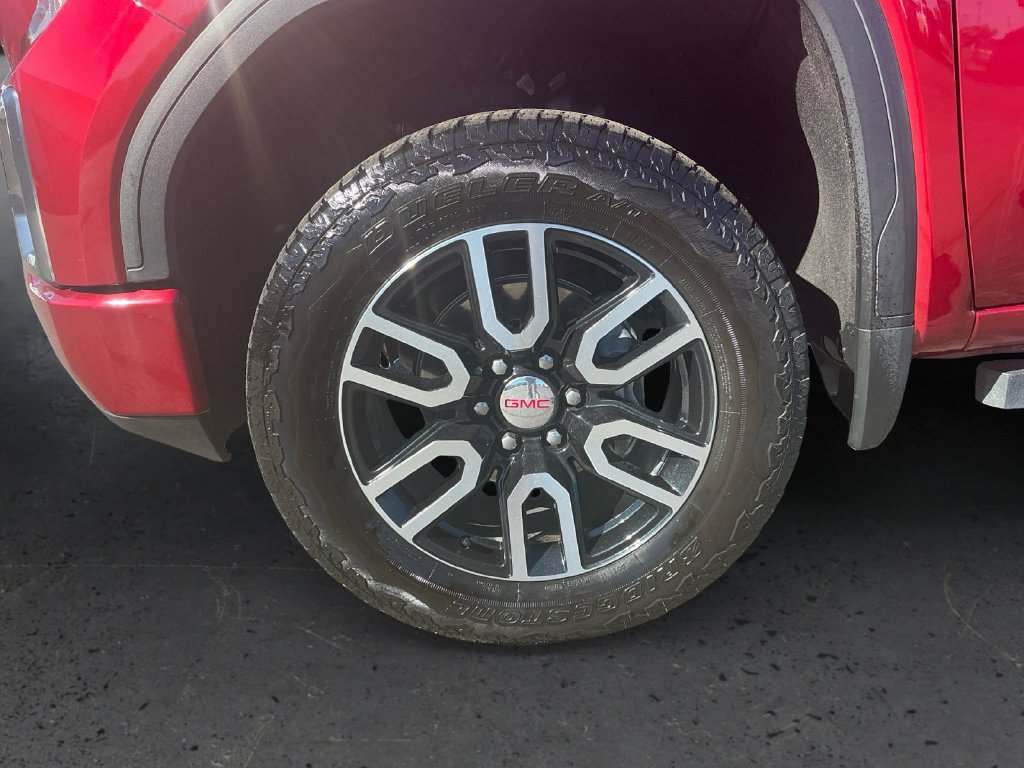 Used 2022 GMC Sierra 1500 AT4 w/ AT4 Premium Package AWD/4WD image 13