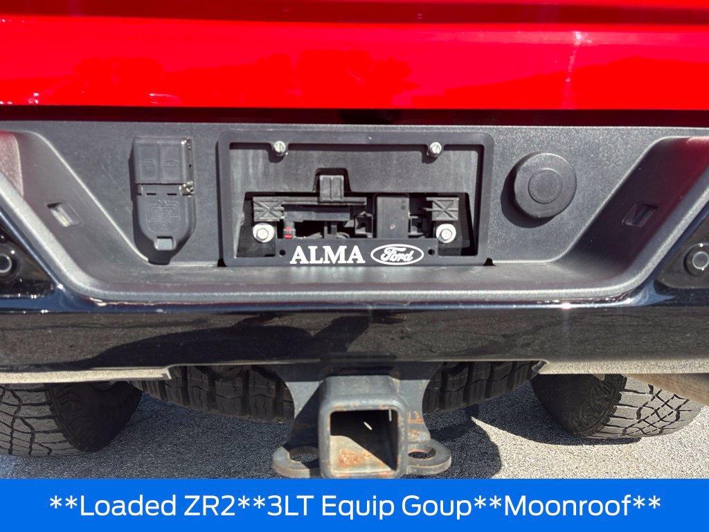 Used 2024 Chevrolet Silverado 2500 ZR2 w/ Snow Plow Prep/Camper Package AWD/4WD image 39