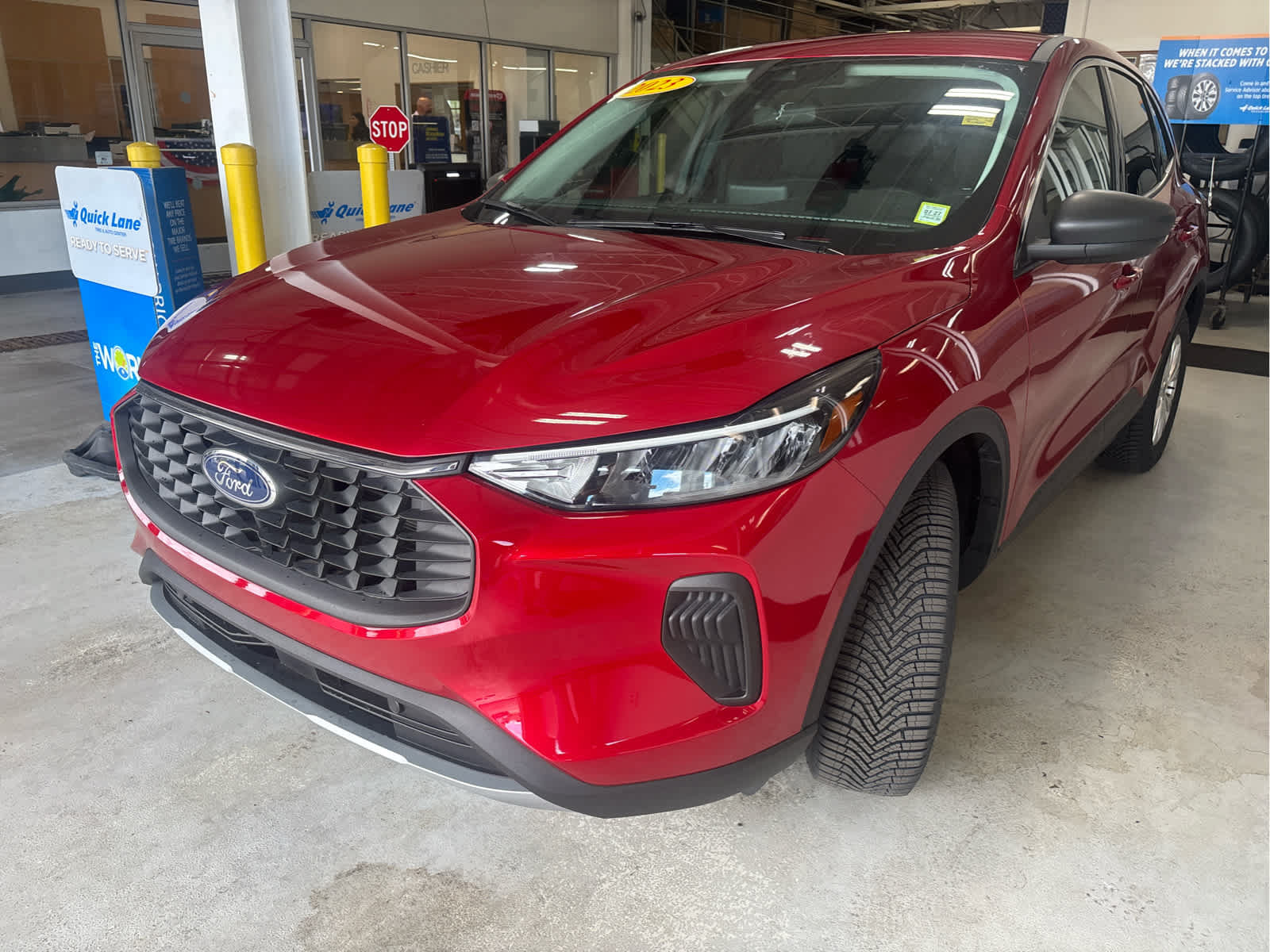 Certified 2023 Ford Escape Active AWD/4WD image 5
