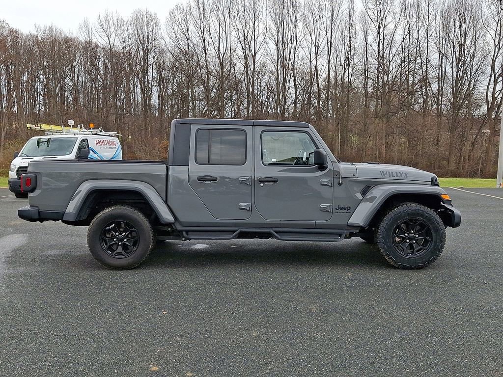 Used 2021 Jeep Gladiator Willys image 7