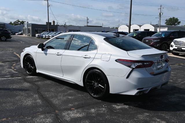 Used 2022 Toyota Camry XSE FWD image 11