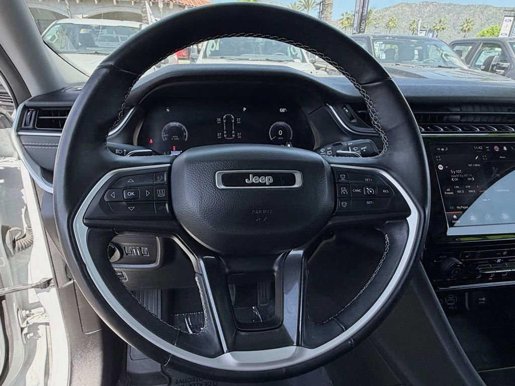 Used 2022 Jeep Grand Cherokee L Laredo w/ Luxury Tech Group I image 19