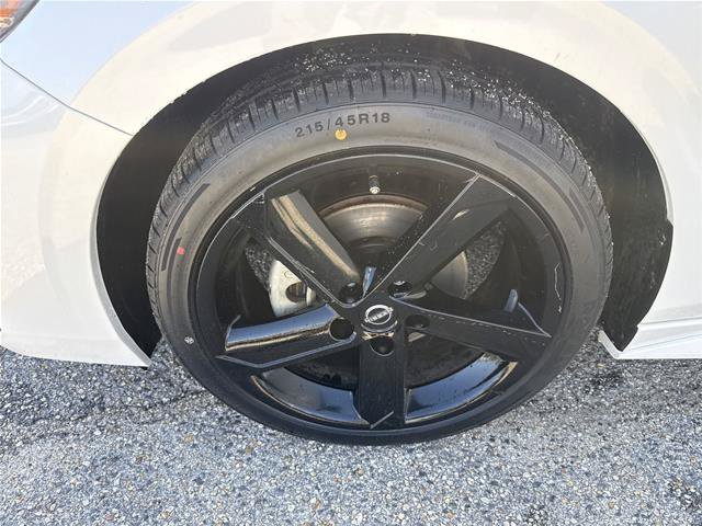 Used 2024 Nissan Sentra SR FWD image 31