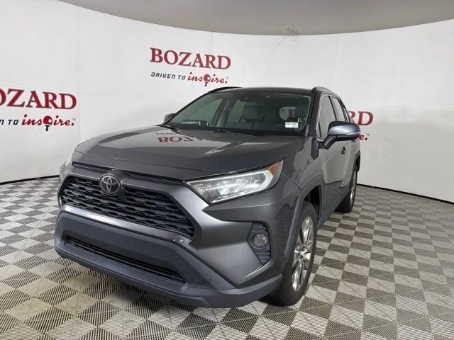 Used 2021 Toyota RAV4 XLE Premium FWD image 4