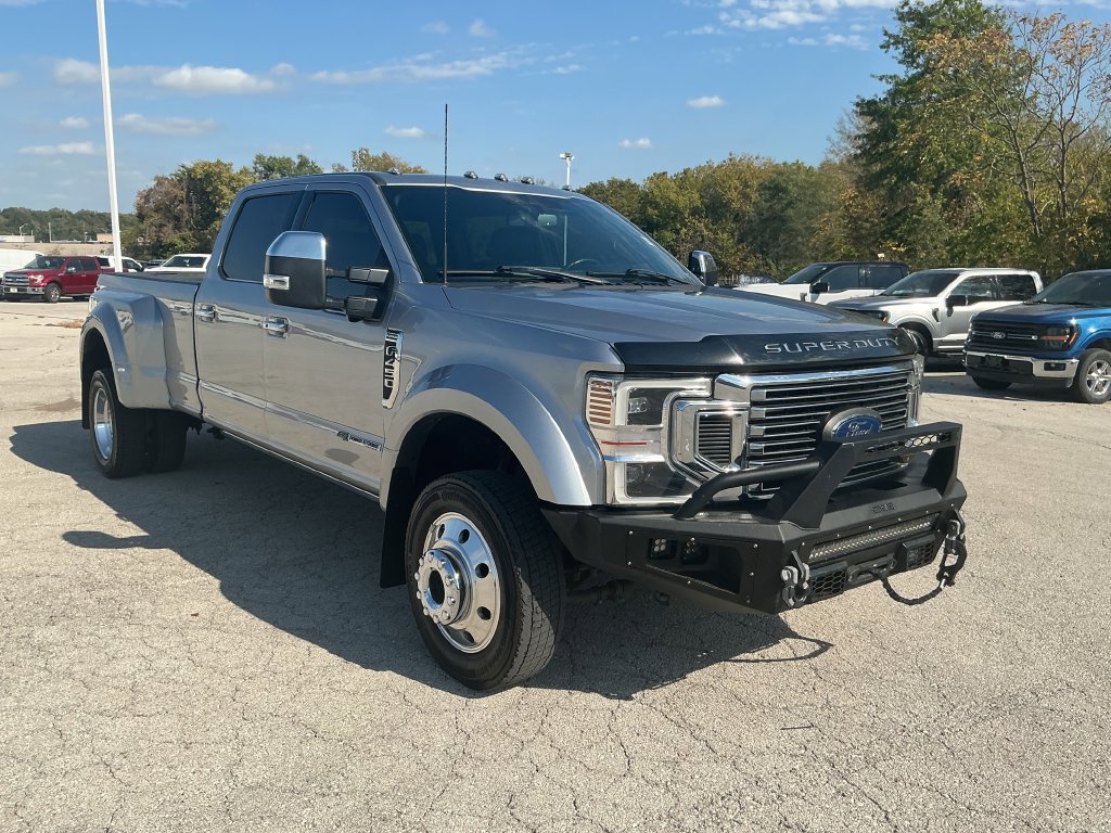 Certified 2022 Ford F450 Platinum w/ FX4 Off-Road Package AWD/4WD image 3