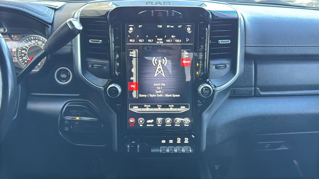 Used 2020 RAM 2500 Laramie w/ Night Edition AWD/4WD image 14