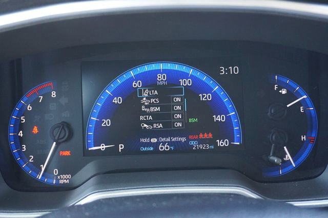 Used 2021 Toyota Corolla XLE image 13