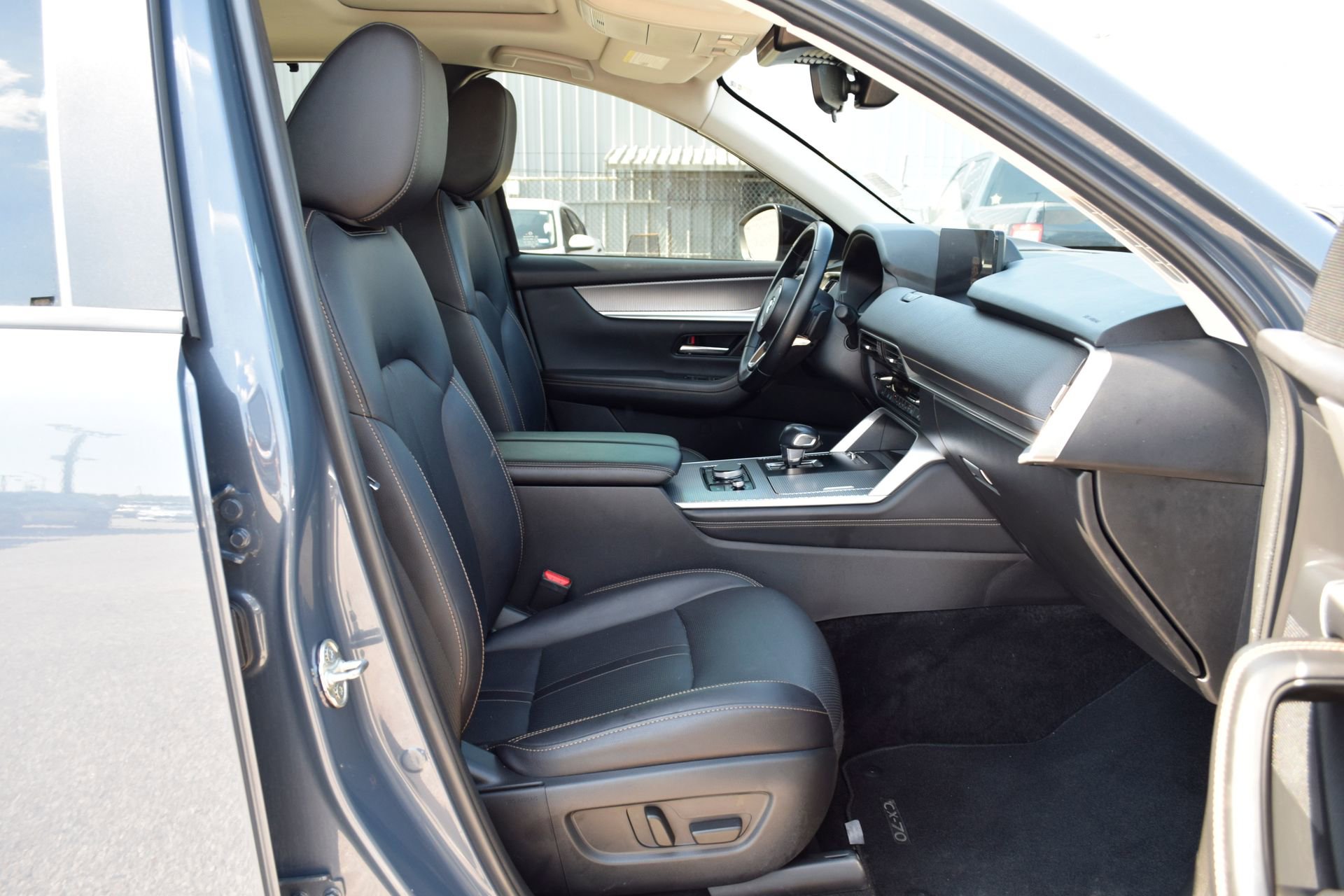 Used 2025 MAZDA CX-70 3.3 Turbo w/ Preferred Package AWD/4WD image 23