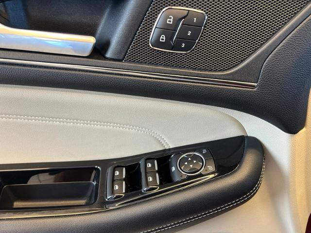 Certified 2018 Ford Edge Titanium w/ Technology Package AWD/4WD image 20
