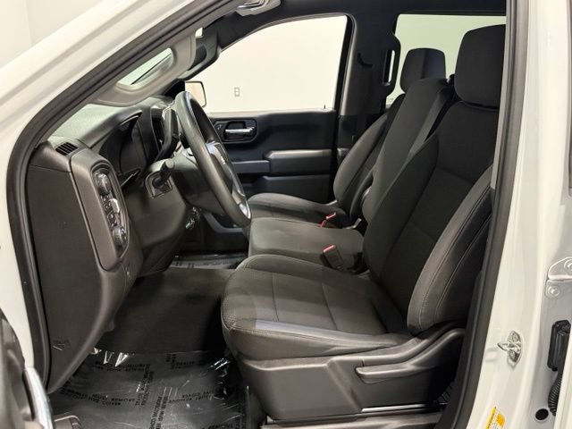 Used 2020 Chevrolet Silverado 1500 Custom w/ Custom Value Package AWD/4WD image 15