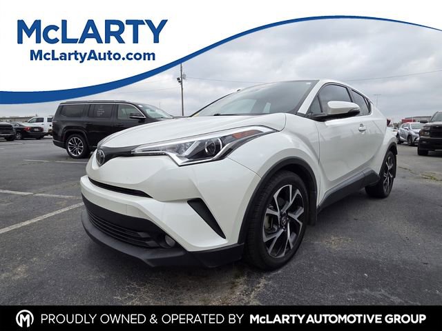 Used 2018 Toyota C-HR XLE image 1