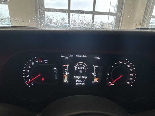 Used 2018 Jeep Wrangler Unlimited Rubicon w/ LED Lighting Group AWD/4WD image 3