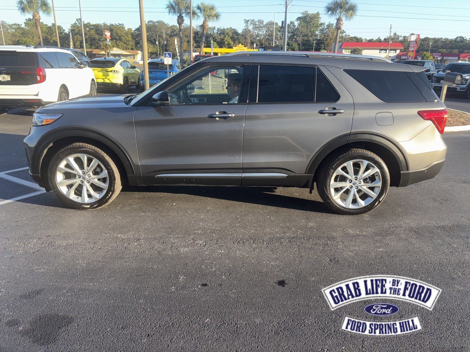 Certified 2022 Ford Explorer Platinum w/ Equipment Group 601A