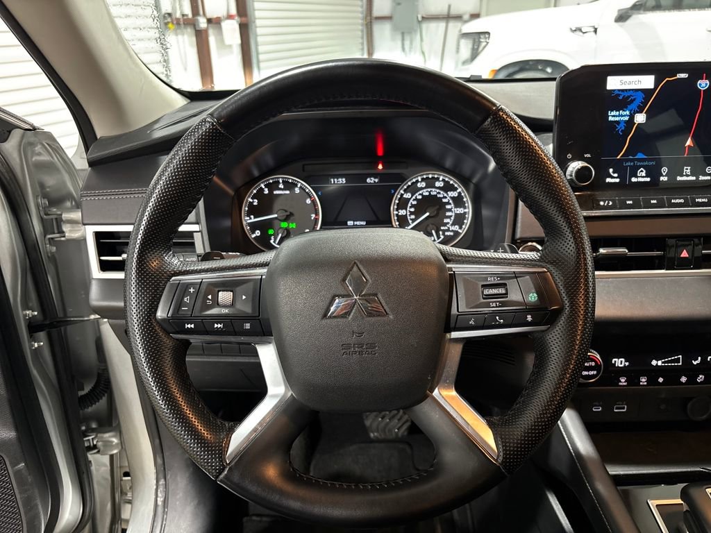 Used 2024 Mitsubishi Outlander SE Black Edition image 10
