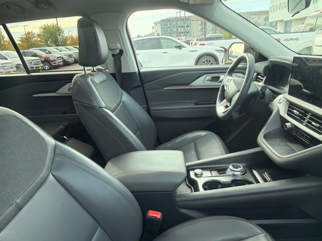 Certified 2025 Ford Explorer Active w/ Active Comfort Package AWD/4WD image 9