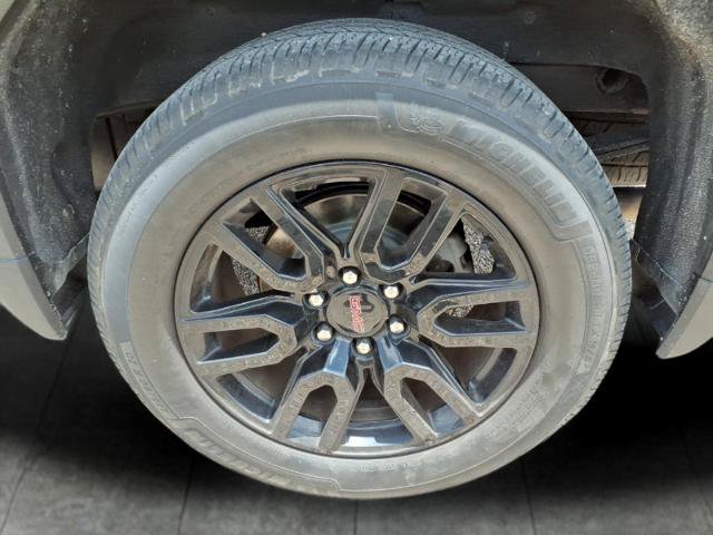 Used 2020 GMC Sierra 1500 Elevation w/ Elevation Value Package AWD/4WD image 8