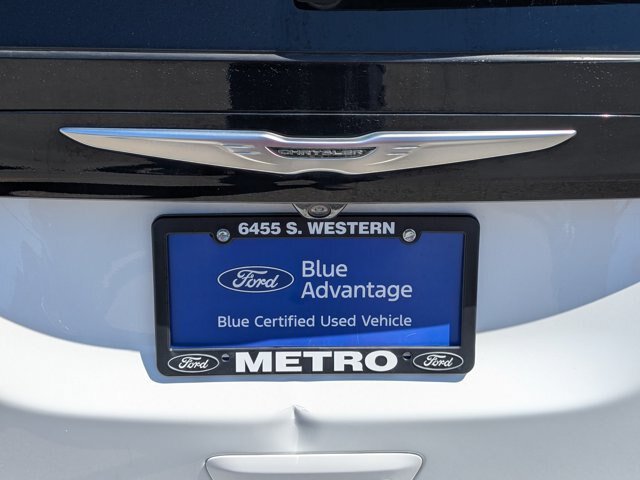 Used 2023 Chrysler Voyager LX FWD image 30
