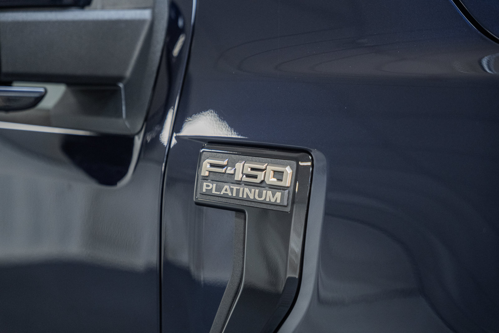 Certified 2025 Ford F150 Platinum AWD/4WD image 13
