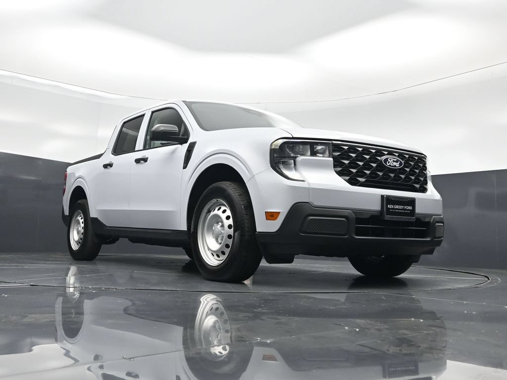 Certified 2025 Ford Maverick XL FWD image 42