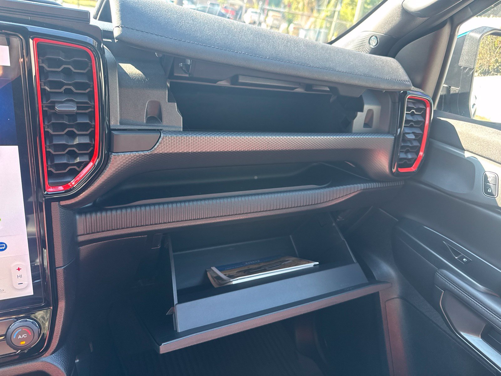 Certified 2024 Ford Ranger Raptor AWD/4WD image 32