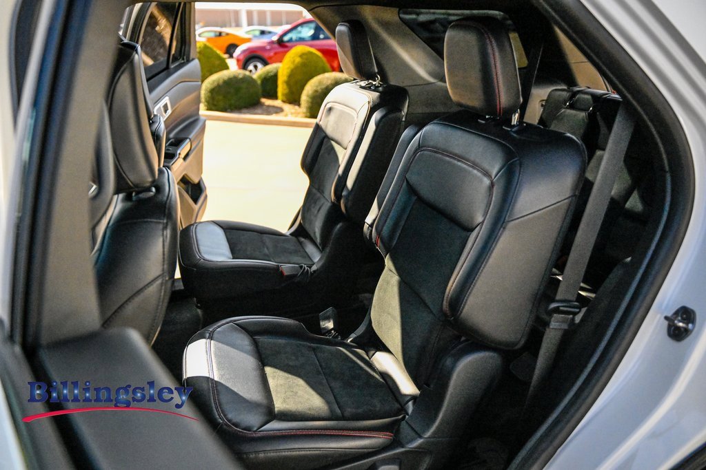 Certified 2022 Ford Explorer ST-Line w/ Class IV Trailer Tow Package image 11