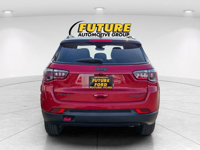 Used 2023 Jeep Compass Trailhawk image 4