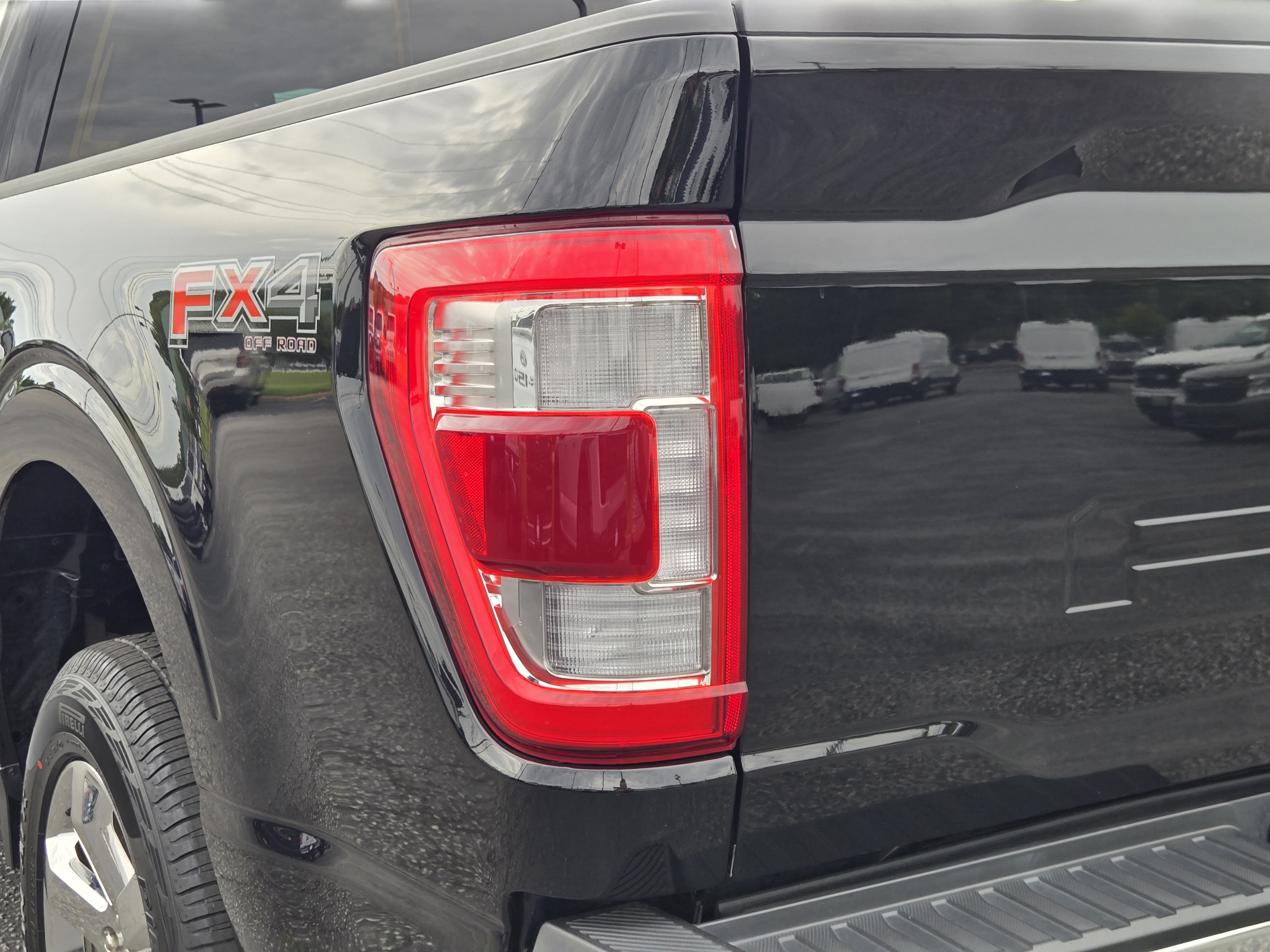 Certified 2023 Ford F150 Lariat w/ Trailer Tow Package AWD/4WD image 10