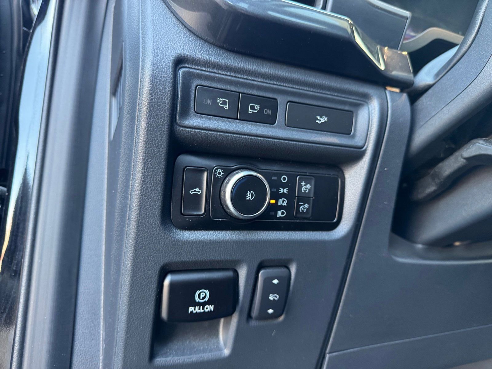 Certified 2022 Ford F150 XLT w/ Equipment Group 302A High image 23