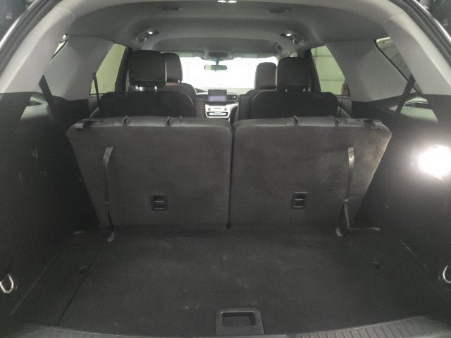 Certified 2024 Ford Explorer XLT w/ Equipment Group 202A AWD/4WD image 12