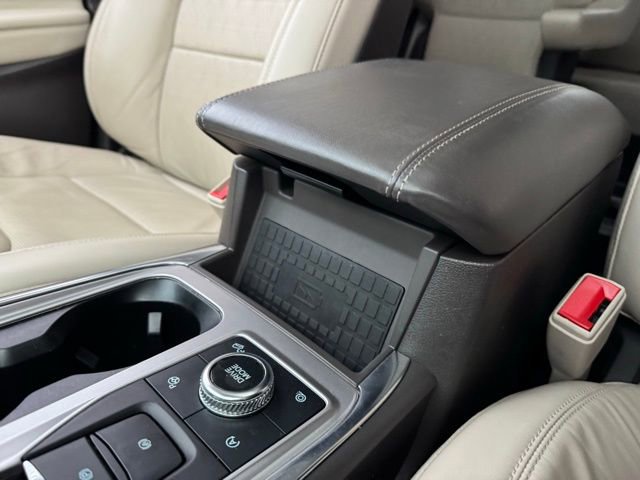 Certified 2020 Ford Explorer Platinum w/ Premium Technology Package AWD/4WD image 30