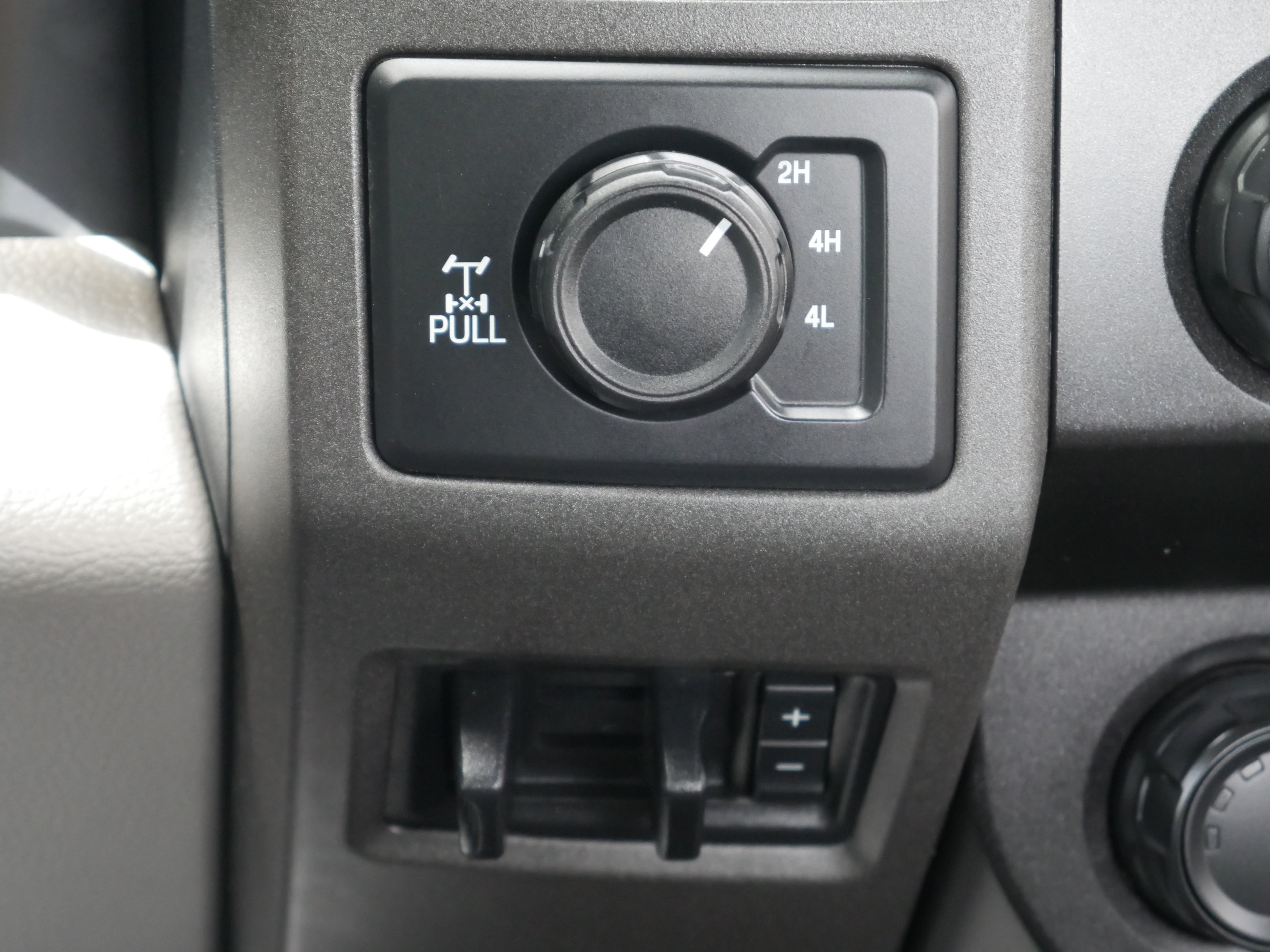 Certified 2022 Ford F250 XL w/ Power Equipment Group AWD/4WD image 8