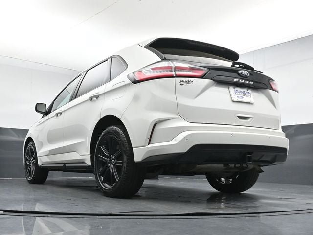 Certified 2024 Ford Edge ST-Line w/ Class II Trailer Tow Package AWD/4WD image 31