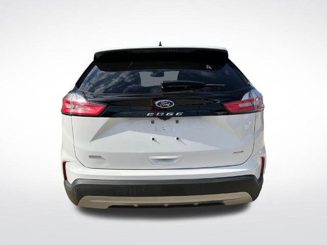 Certified 2024 Ford Edge SEL w/ Convenience Package AWD/4WD image 4
