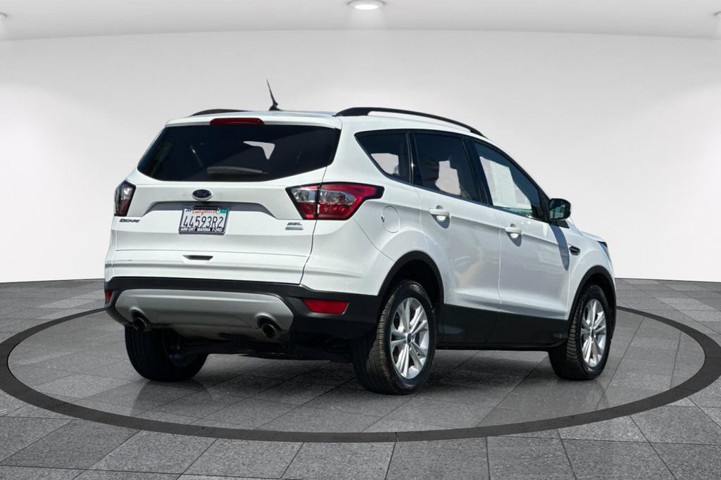 Certified 2018 Ford Escape SEL FWD image 5