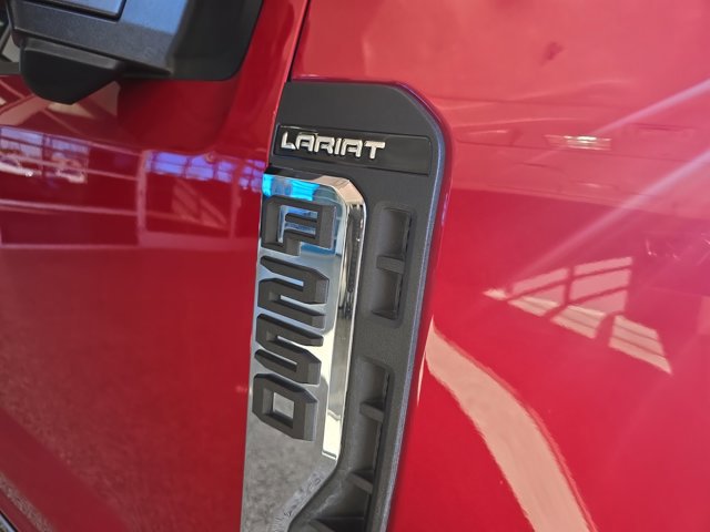 Certified 2024 Ford F250 Lariat w/ Lariat Ultimate Package image 18
