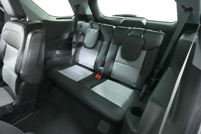 Certified 2024 Ford Explorer XLT w/ Equipment Group 202A AWD/4WD image 27