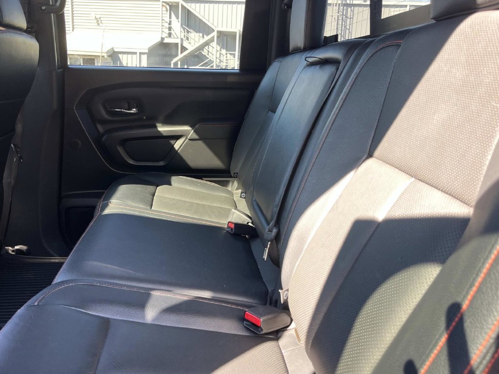 Used 2021 Nissan Titan PRO-4X w/ Pro-4x Convenience Package AWD/4WD image 24