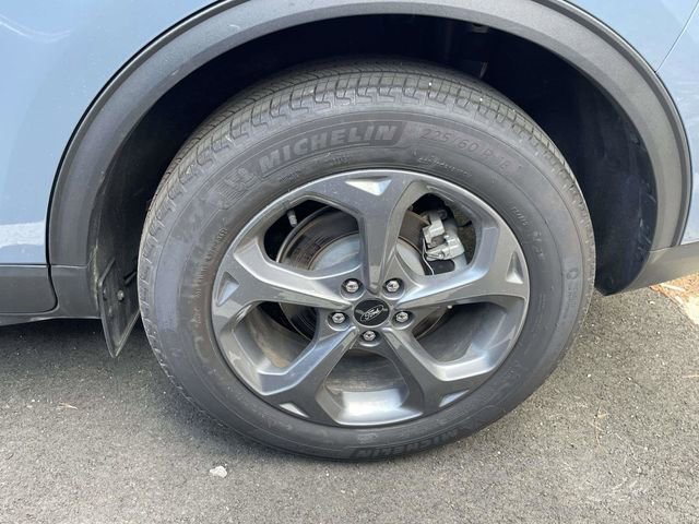 Certified 2025 Ford Escape ST-Line w/ Cold Weather Package image 28