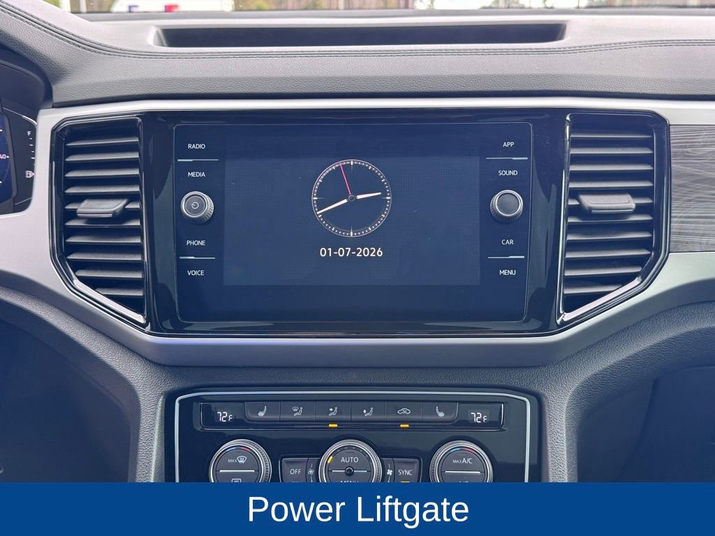 Used 2023 Volkswagen Atlas Cross Sport SE w/ Panoramic Sunroof Package image 16