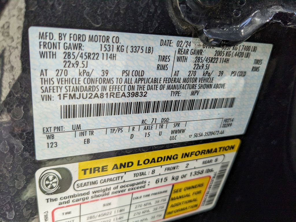 Certified 2024 Ford Expedition Limited image 32