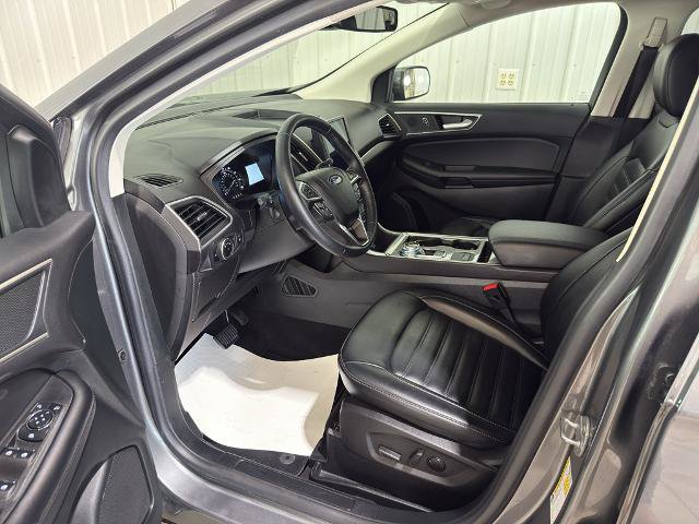 Certified 2023 Ford Edge SEL w/ Convenience Package AWD/4WD image 2