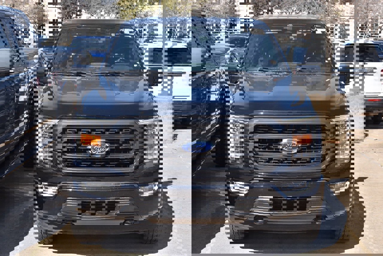 Certified 2023 Ford F150 XLT w/ Equipment Group 302A High image 6