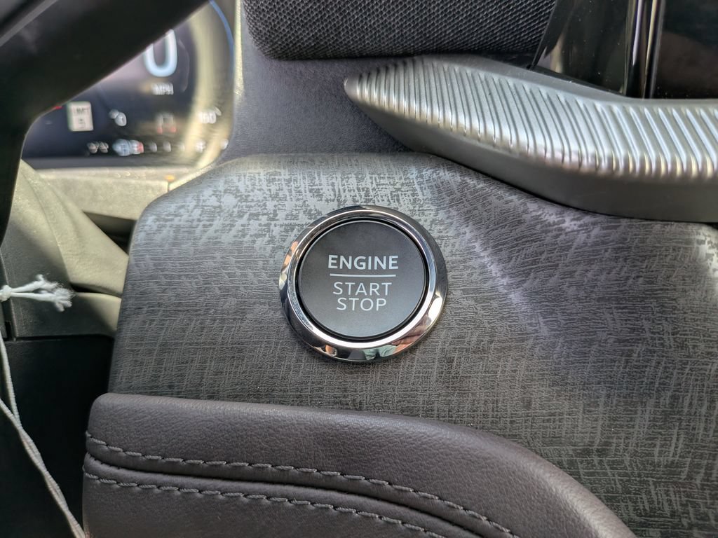 Certified 2026 Ford Explorer Platinum RWD image 27