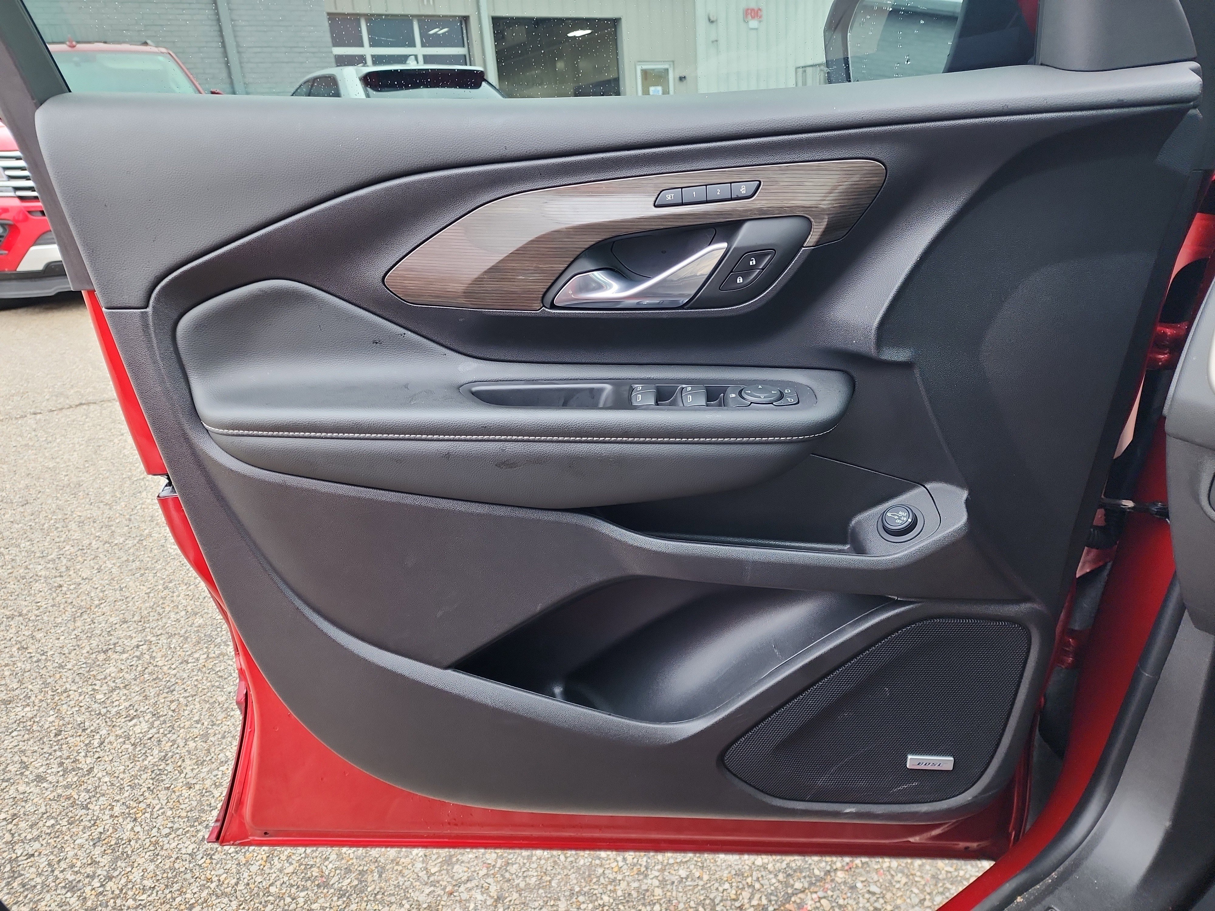 Used 2024 GMC Terrain Denali w/ Denali Premium Package image 18