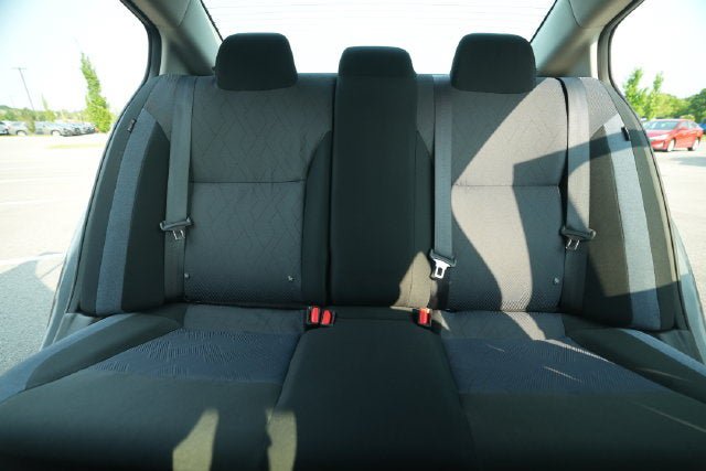 Used 2025 Nissan Versa SV FWD image 34