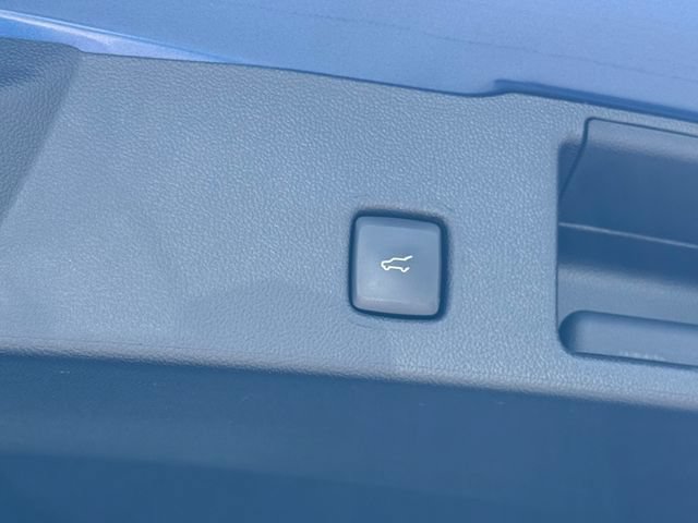 Certified 2023 Ford Escape Platinum AWD/4WD image 28