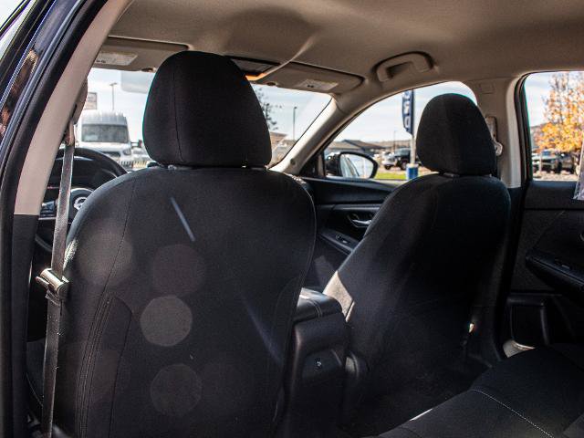 Used 2025 Nissan Sentra SV FWD image 19
