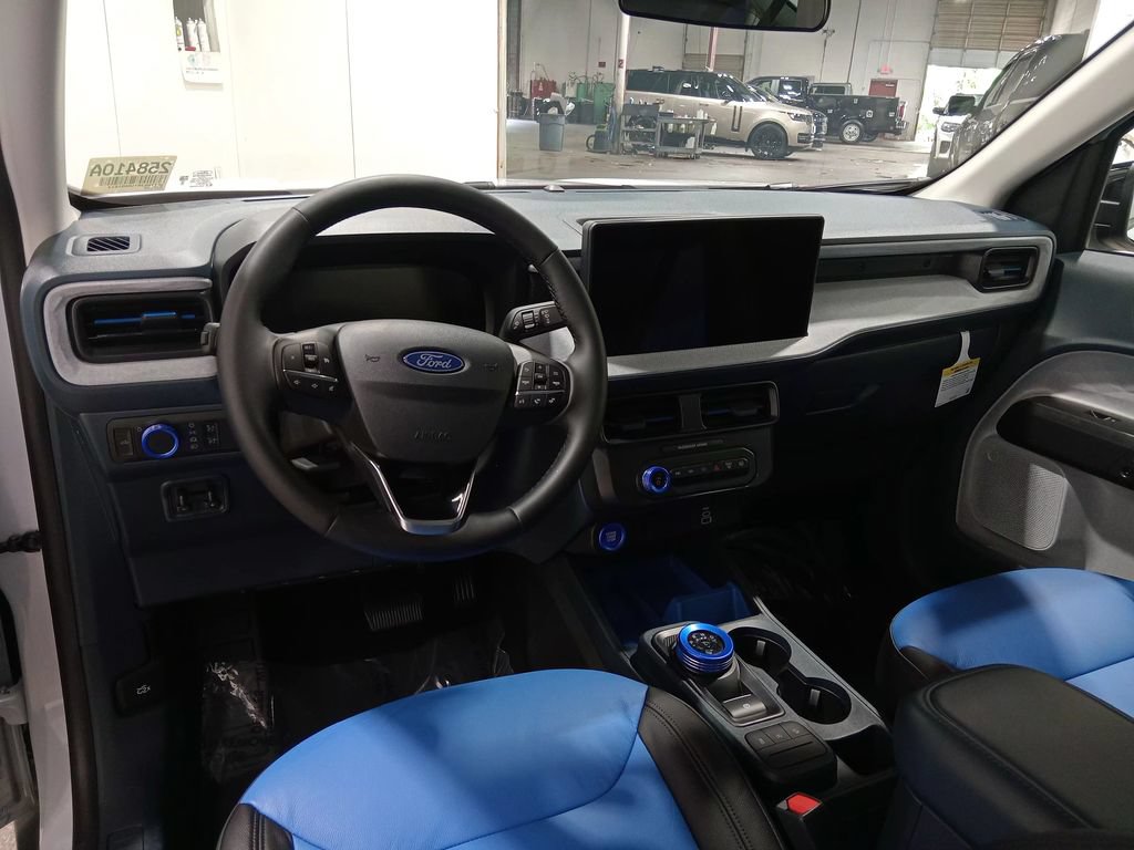 Certified 2025 Ford Maverick XLT w/ XLT Luxury Package AWD/4WD image 15