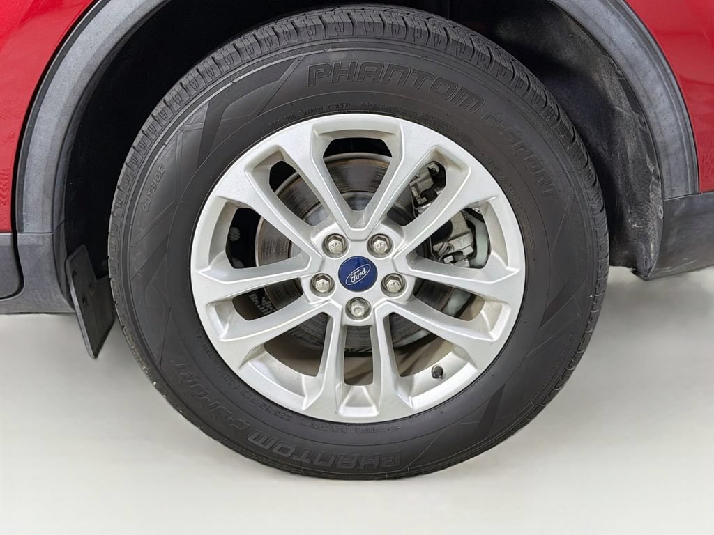 Certified 2020 Ford Escape SE FWD image 33