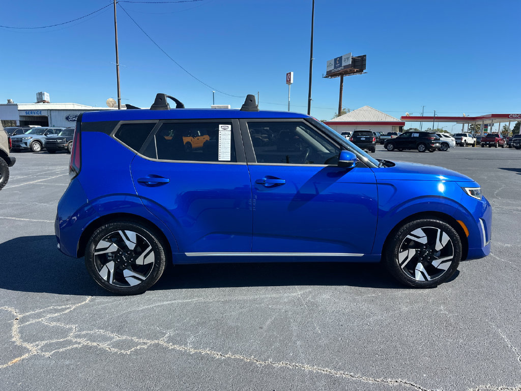 Used 2023 Kia Soul GT-Line w/ GT-Line Technology Package FWD image 8